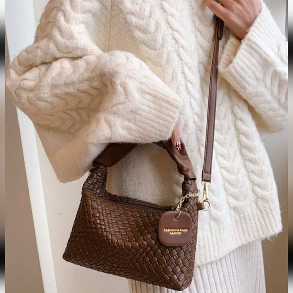 New Fashionable Simple All-Match Fold & Braid Pu Two-Tone Handbag Shoulder Bag C - Picture 2 of 5